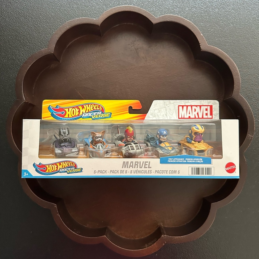 Hot Wheels Racer Verse ~ Marvel 5-Pack Cars